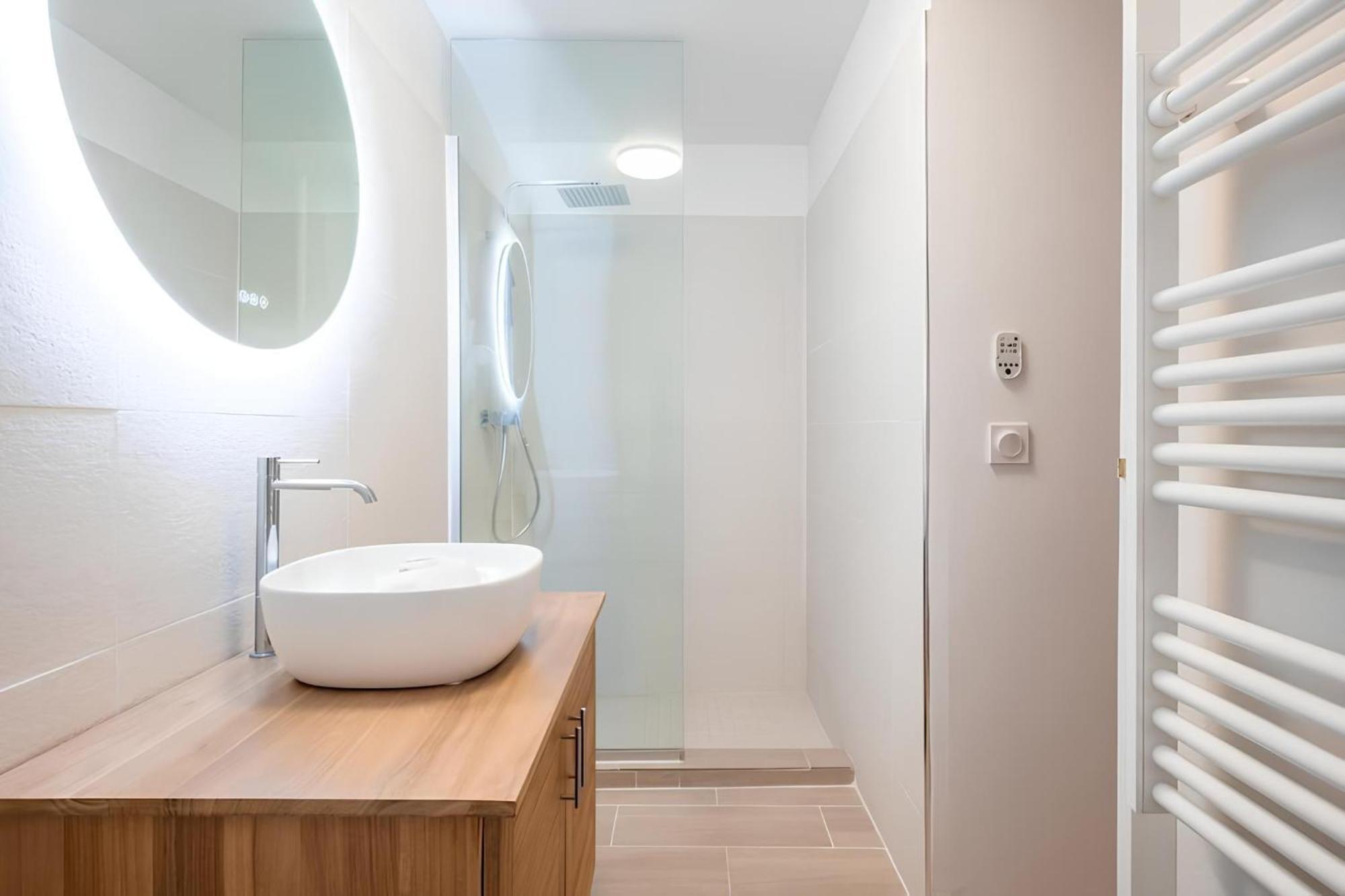 Cozy Appartement Plein Centre, Proche Gare/Plage Menton Exteriör bild