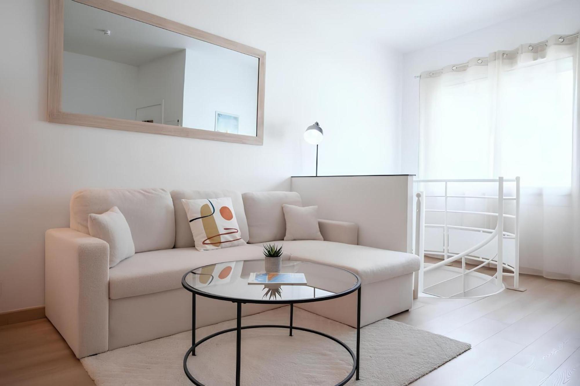 Cozy Appartement Plein Centre, Proche Gare/Plage Menton Exteriör bild